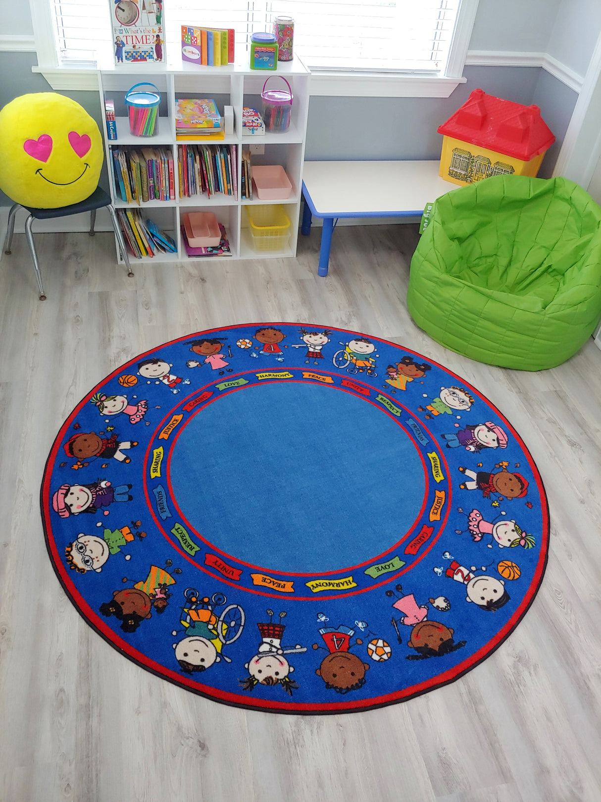 Friends Full Circle Rug